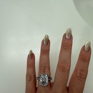 Bomb Party April Ring